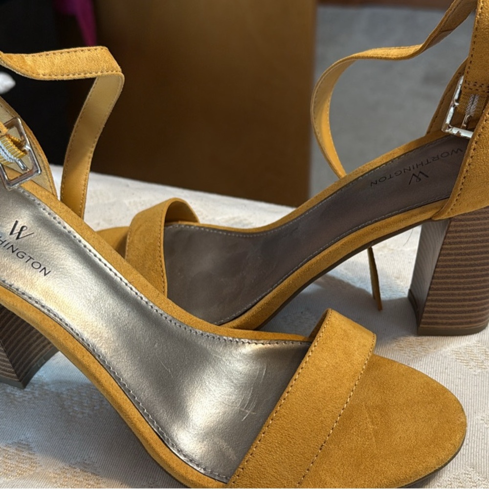 Worthington Women's Mustard Block Heels